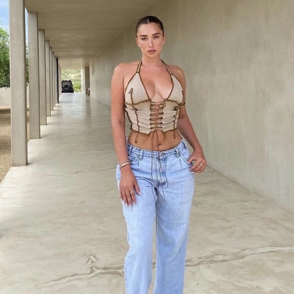 Fashion Nova Tops - 💕😍❤️MAKE AN OFFER! LACE UP HALTER TOP❤️😍💕